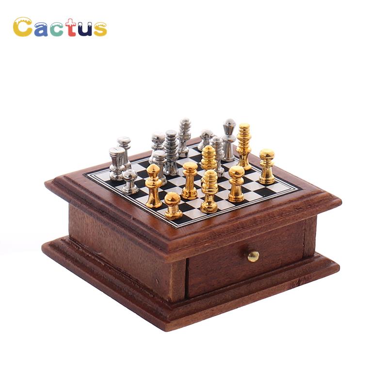 1:12 Dollhouse Miniature Chess - Chess Set Wooden のレビューと価格