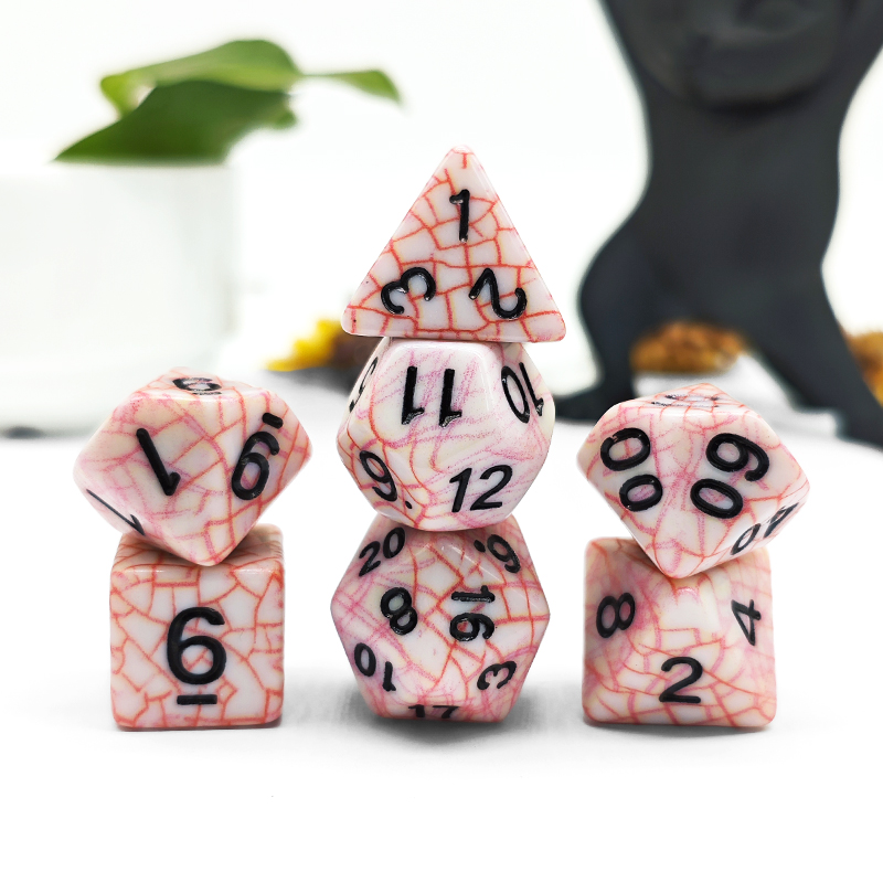 7PCS Polyhedral Red Cracked Te - Board Game Dnd のレビューと価格