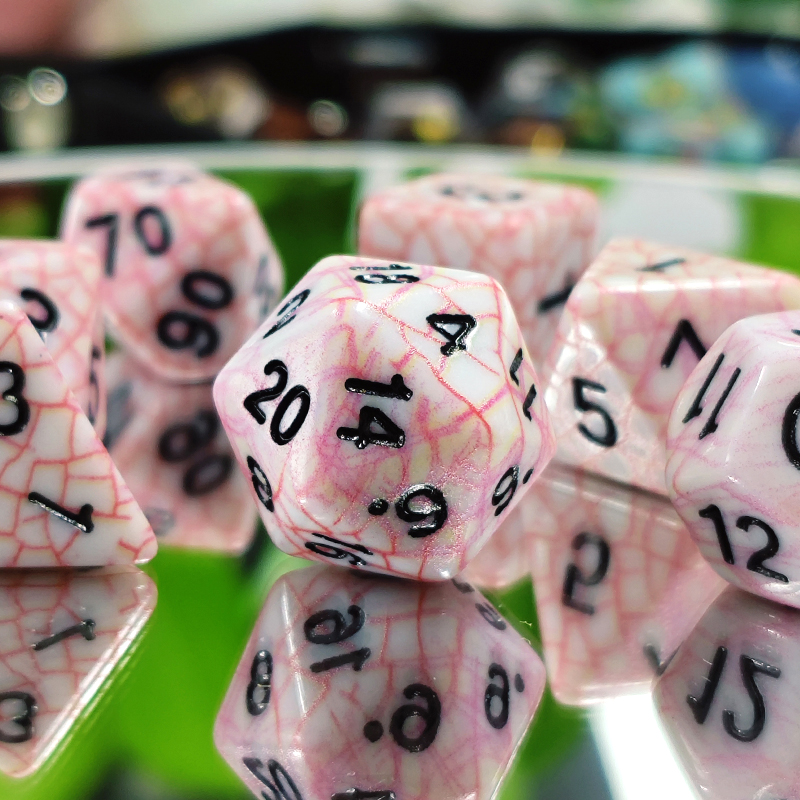 7PCS Polyhedral Red Cracked Te - Board Game Dnd のレビューと価格