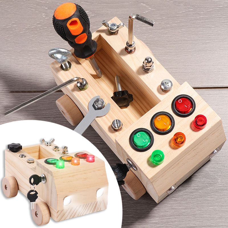 Wooden Montessori Busy Board S - Board Game Box のレビューと価格