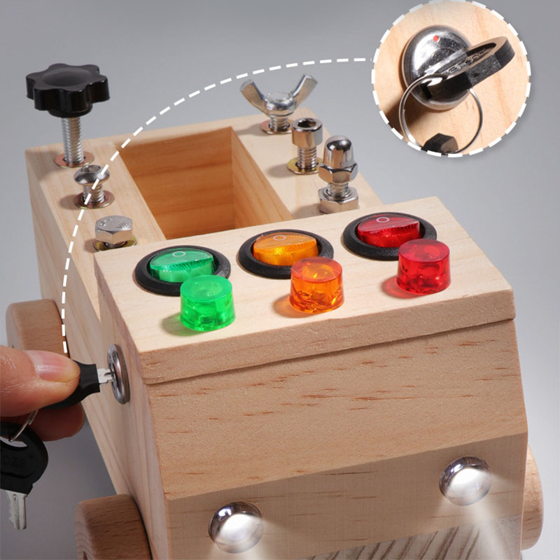 Wooden Montessori Busy Board S - Board Game Box のレビューと価格